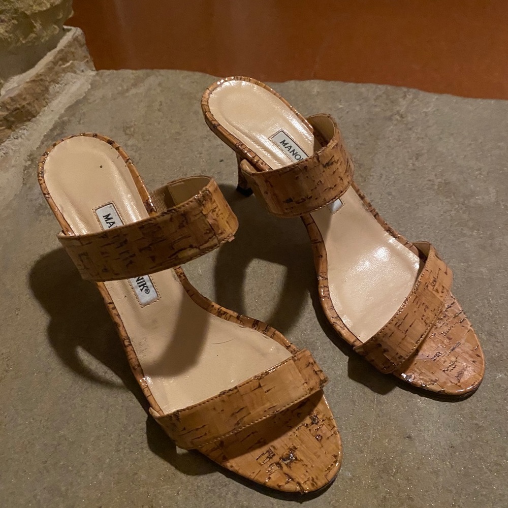 Manolo good condition!